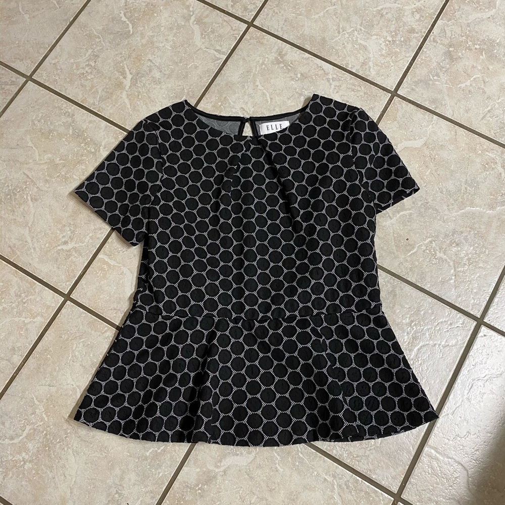 Elle Top‎